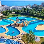 Minerva, One Bedroom Family Apartment, Great Location, Pool With Water Slides, Sleeps 4